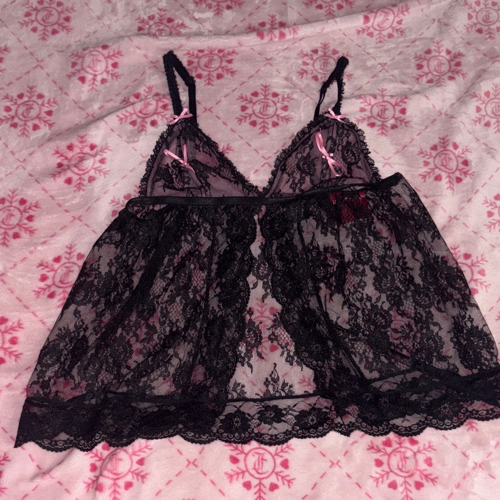 VINTAGE Victoria's Secret Black and Pink Lace Chemise